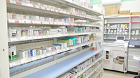 ドラッグセイムス吉川さくら通り薬局の薬棚