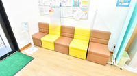 ドラッグイレブン薬局下荒田店の待合スペース