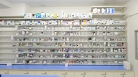 薬局くすりの福太郎　堀切菖蒲園店の薬棚