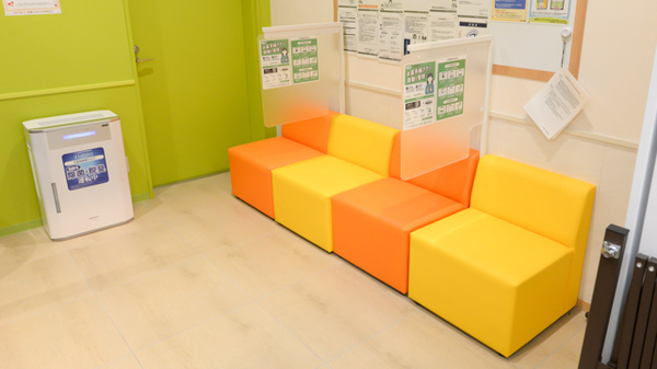 調剤薬局ツルハドラッグ多賀城中央店の待合スペース