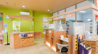 調剤薬局ツルハドラッグなないろの里店の受付/カウンター