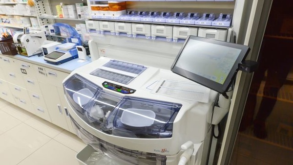 ウォンツ福山加茂薬局の調剤器具