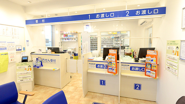 クオール薬局 菖蒲店の受付/カウンター