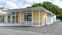 出水マリンバ薬局の外観