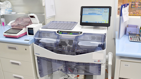 中央薬局大和八木店の調剤器具