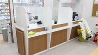 フラワー薬局 代々木上原2号店の受付/カウンター