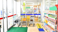ドラッグイレブン薬局バークレーズ浦添店の入口