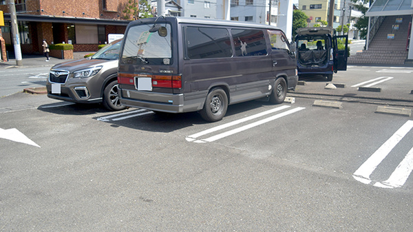もみの木薬局　桜が丘店の駐車場