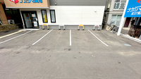 ナカジマ薬局 北３７条店の駐車場