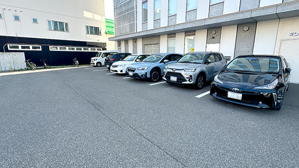ナカジマ薬局オンライン調剤センターの駐車場