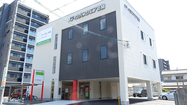 ミント薬局 下祇園店の外観