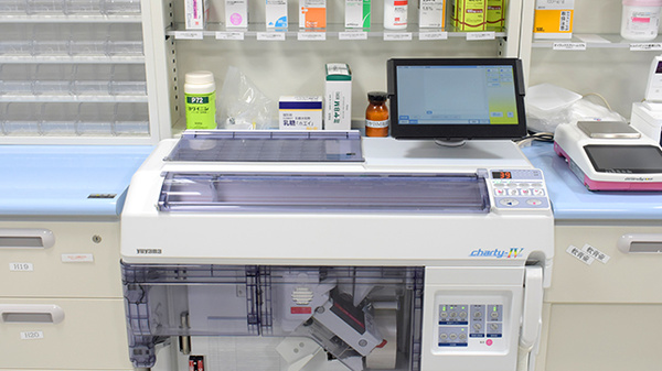 ミント薬局 下祇園店の調剤器具