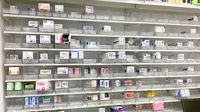 ココカラファイン薬局経堂農大通り店の薬棚