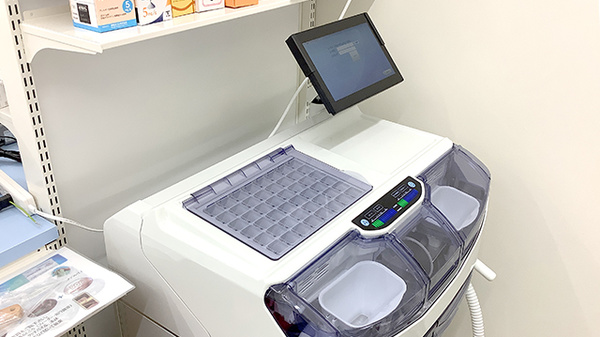 ココカラファイン薬局武蔵境店の調剤器具