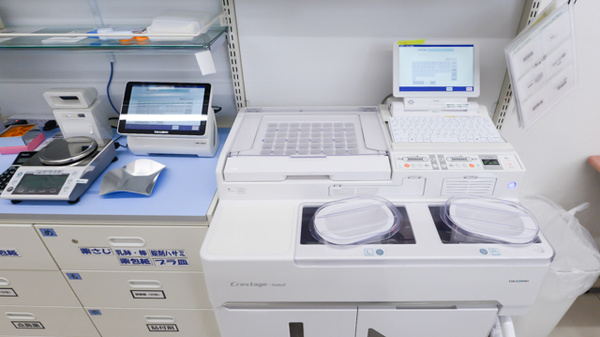 スギ薬局 津幡店の調剤器具