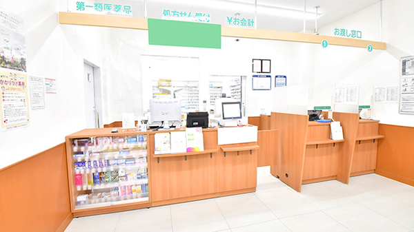 薬局くすりの福太郎大島６丁目店の受付/カウンター