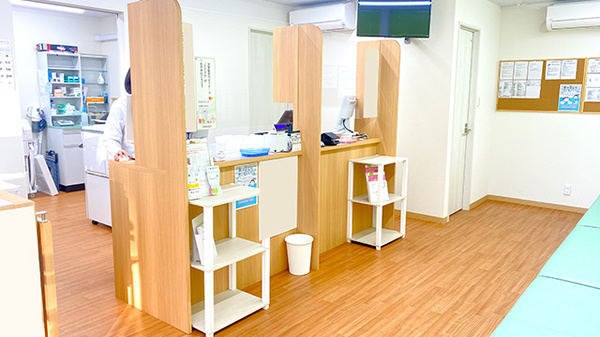 まごころ薬局 館林インター店の受付/カウンター