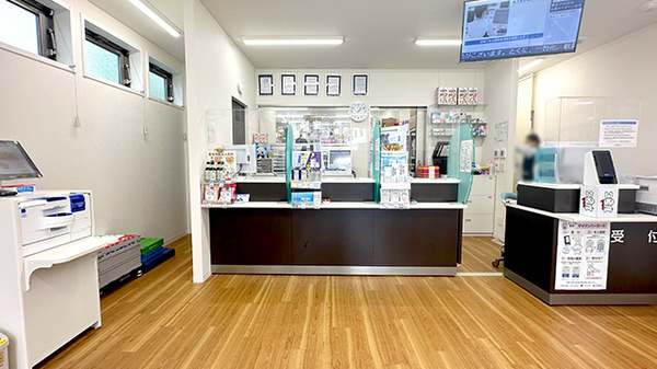 日本調剤 ファルマン通り薬局の受付/カウンター
