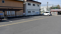 アカカベ薬局　萱島店の駐車場