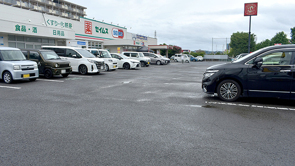 ドラッグセイムス大分羽屋薬局の駐車場