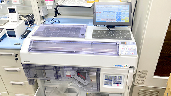 ドラッグセイムス鷹野薬局の調剤器具