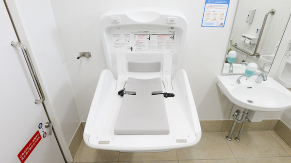 スギ薬局 泉大津旭町店のキッズ用設備