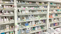 稲垣薬局 霞が関店の薬棚