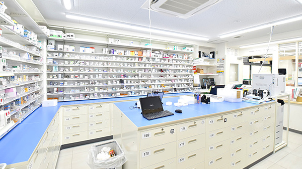 薬局くすりの福太郎飯田橋2号店の調剤室