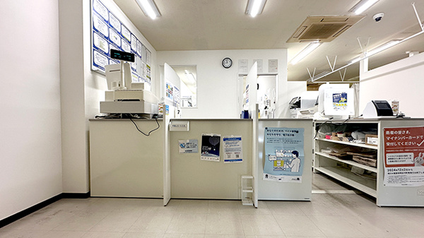 サツドラ薬局 札幌中央調剤センター店の受付/カウンター