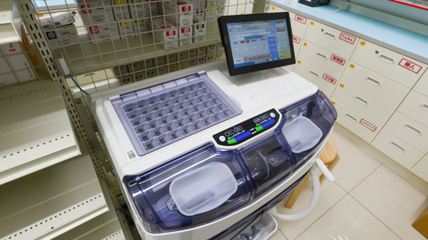スギ薬局　守口橋波店の調剤器具