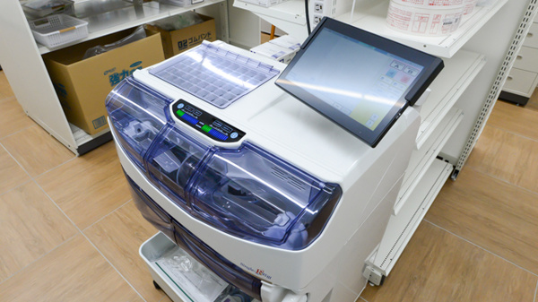 スギ薬局　八王子散田町店の調剤器具