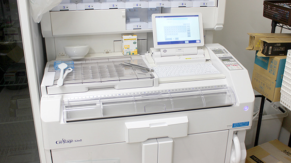 徳永薬局　国立富士見台店の調剤器具