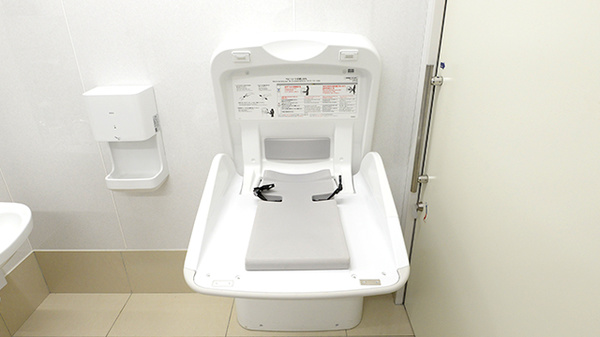 スギ薬局 立川栄町店のキッズ用設備
