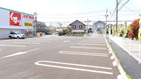 スギ薬局 立川栄町店の駐車場