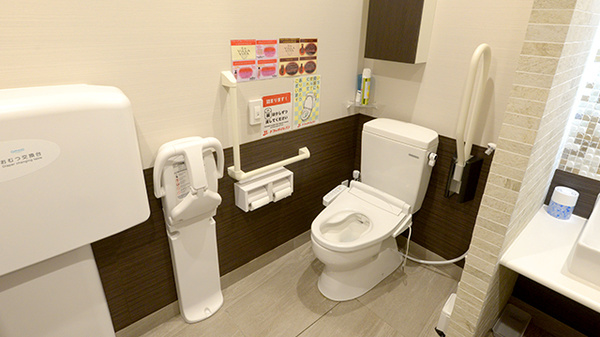 ドラッグイレブン薬局月出店のお手洗い