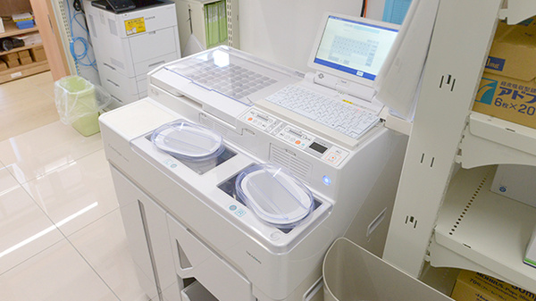 ドラッグイレブン薬局月出店の調剤器具