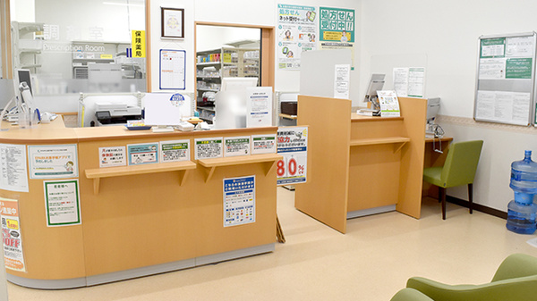 ユタカ薬局　百万遍の受付/カウンター