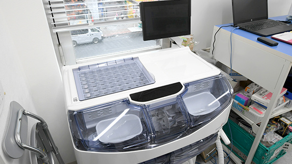 スギ薬局 道玄坂店の調剤器具