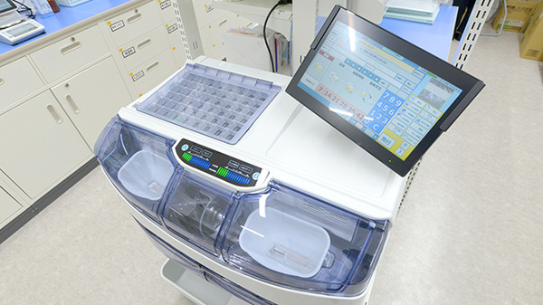 スギ薬局 千本一条店の調剤器具