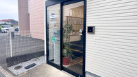 創明薬局いきめ店の入口