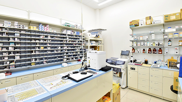 調剤薬局ツルハドラッグ大野木店の調剤室