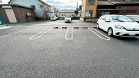 ブレーメン薬局みわのえ店の駐車場