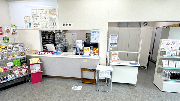 にこにこ薬局の受付/カウンター