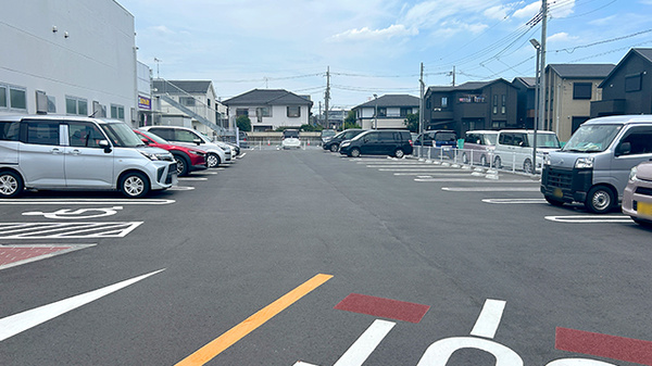 ウェルパーク薬局東村山富士見町3丁目店の駐車場