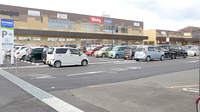 ウォンツフレスポ三次プラザ薬局の駐車場