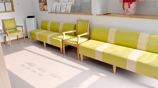 あかり薬局の待合スペース