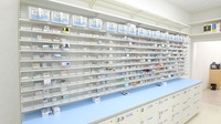 ウォンツ薬局吉島西1丁目店の薬棚