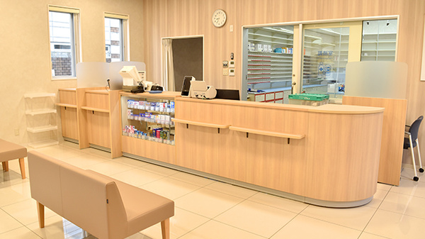 コスモス薬局　梅津店の受付/カウンター