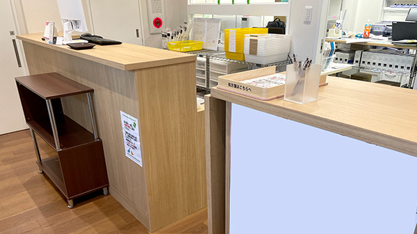 リブラ薬局衣笠店の受付/カウンター