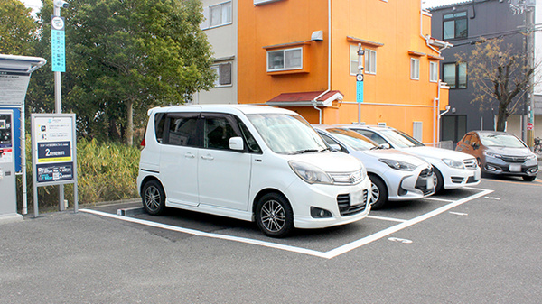プラザ薬局 宮田町北店の駐車場